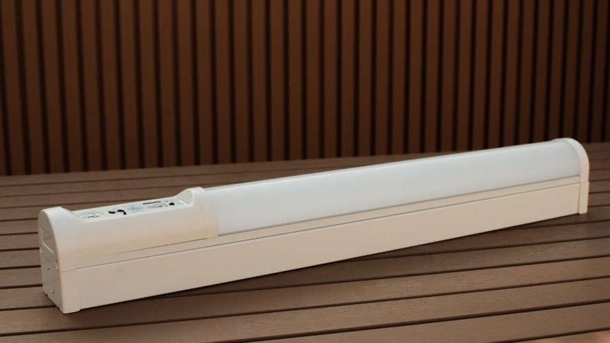 Innovativt og attraktivt design - Fanxstar Bespoke Tiny Batten Light Suits til forskellige steder